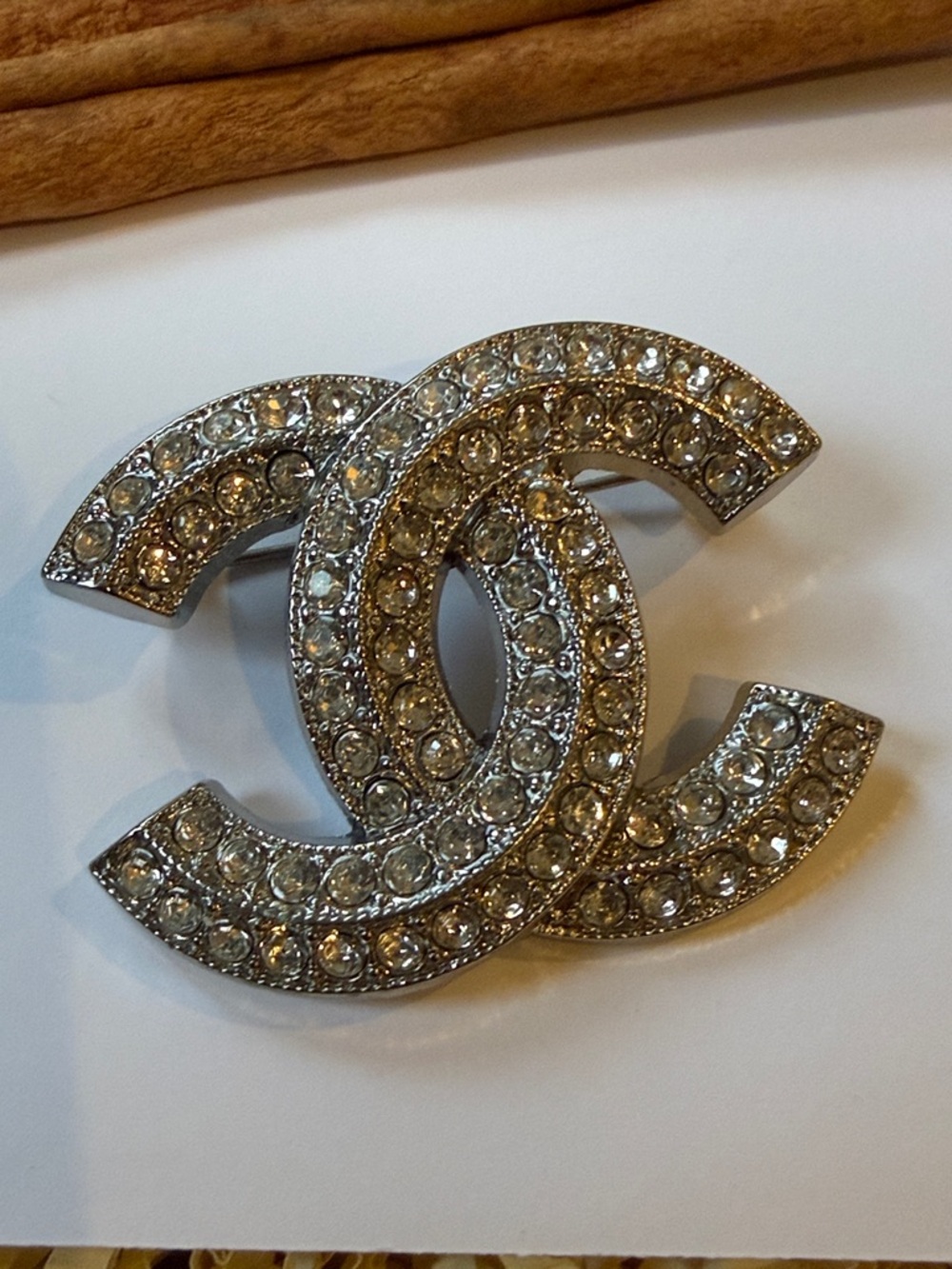 Fashion Jewelry Silver Crystal Interlocking CC Brooch - Picture 3 of 6